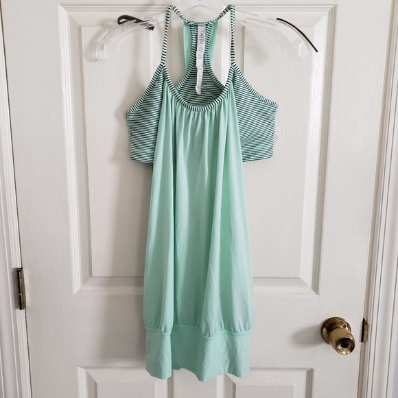lululemon athletica Tops - Lululemon Tank With Sports Bra Size 6